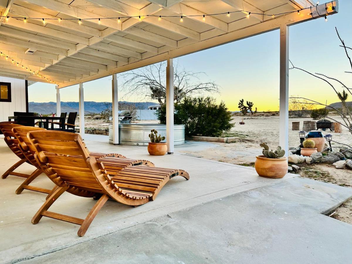 Ravens Nest Ranch, Fire Pit , Views, Near Jt Park! Villa Joshua Tree Kültér fotó