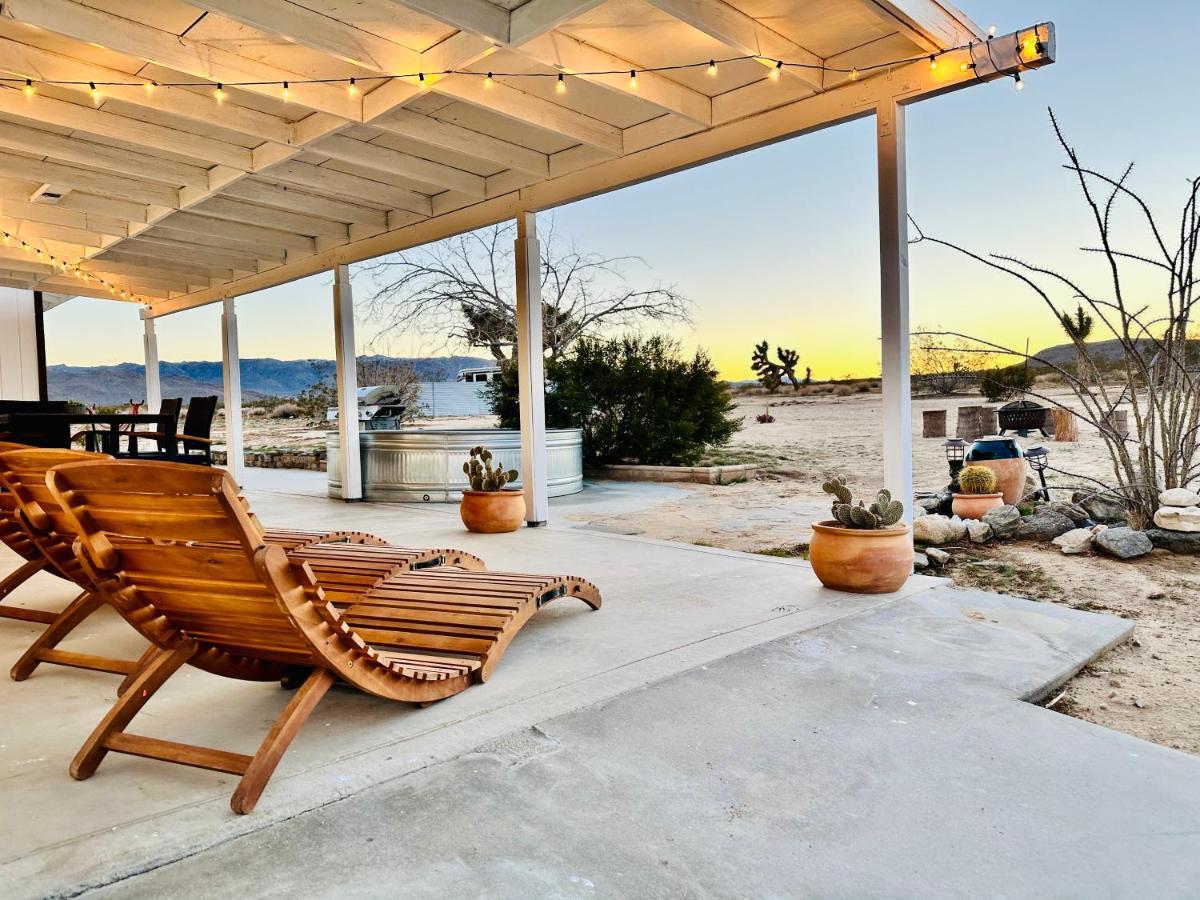 Ravens Nest Ranch, Fire Pit , Views, Near Jt Park! Villa Joshua Tree Kültér fotó