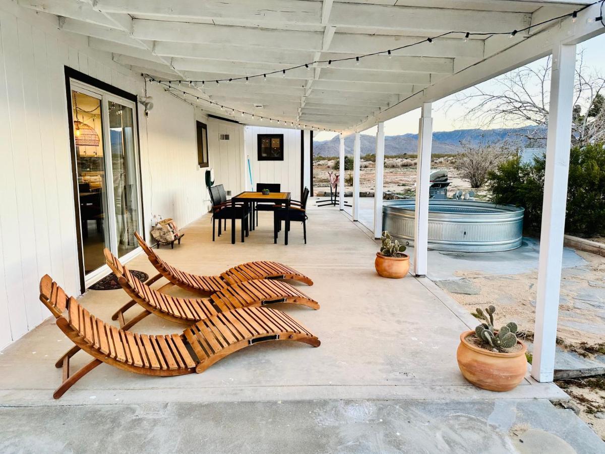 Ravens Nest Ranch, Fire Pit , Views, Near Jt Park! Villa Joshua Tree Kültér fotó