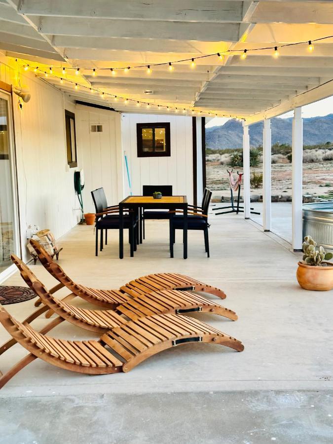 Ravens Nest Ranch, Fire Pit , Views, Near Jt Park! Villa Joshua Tree Kültér fotó