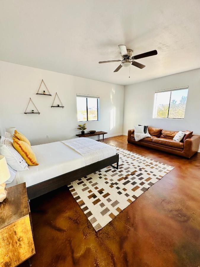 Ravens Nest Ranch, Fire Pit , Views, Near Jt Park! Villa Joshua Tree Kültér fotó