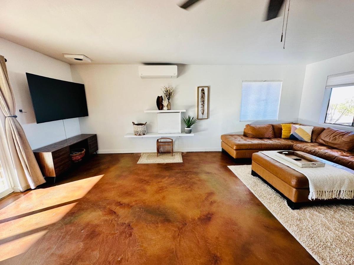 Ravens Nest Ranch, Fire Pit , Views, Near Jt Park! Villa Joshua Tree Kültér fotó